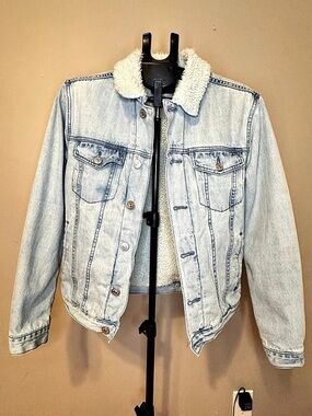 PacSun Sherpa-Lined Denim Jacket in Blue Size Small